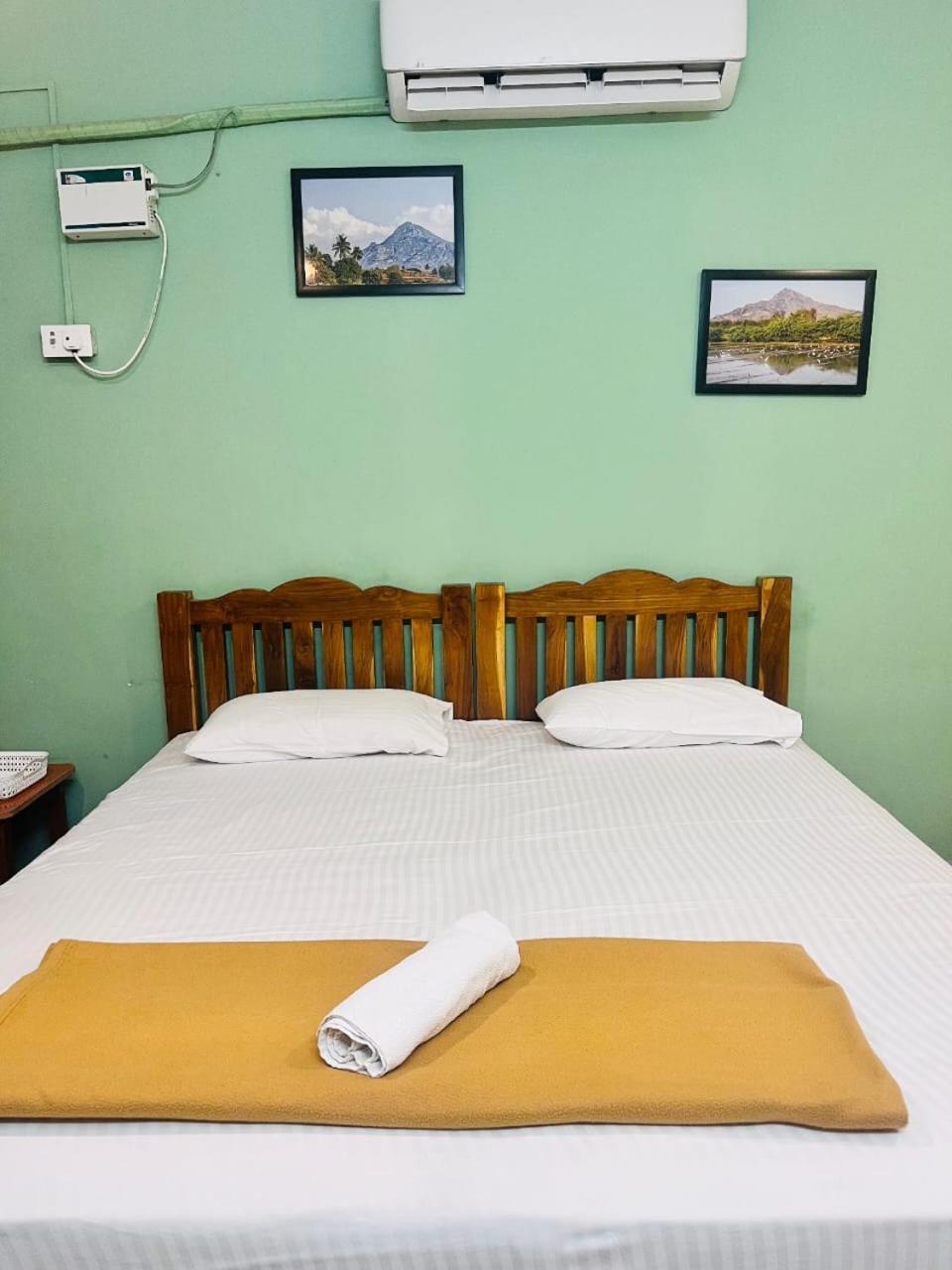 Dwaraka Guest House Tiruvannāmalai 外观 照片